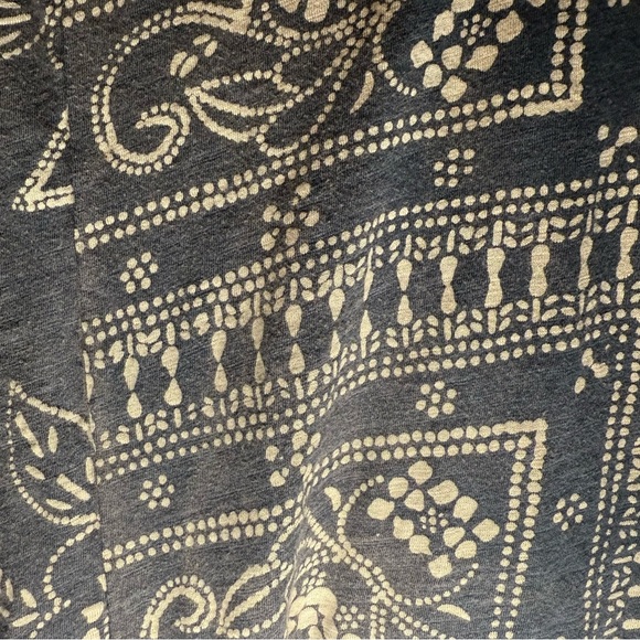 Magnolia Pearl Stargazer Bandana Cardi OS - Picture 3 of 7